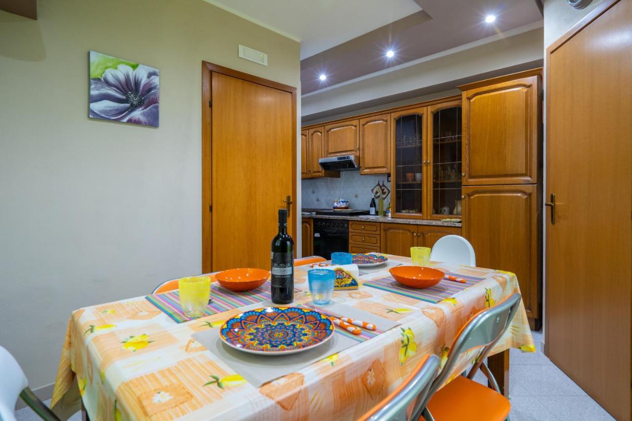 Casa Vacanze Dell'Angelo San Mauro Castelverde Buitenkant foto