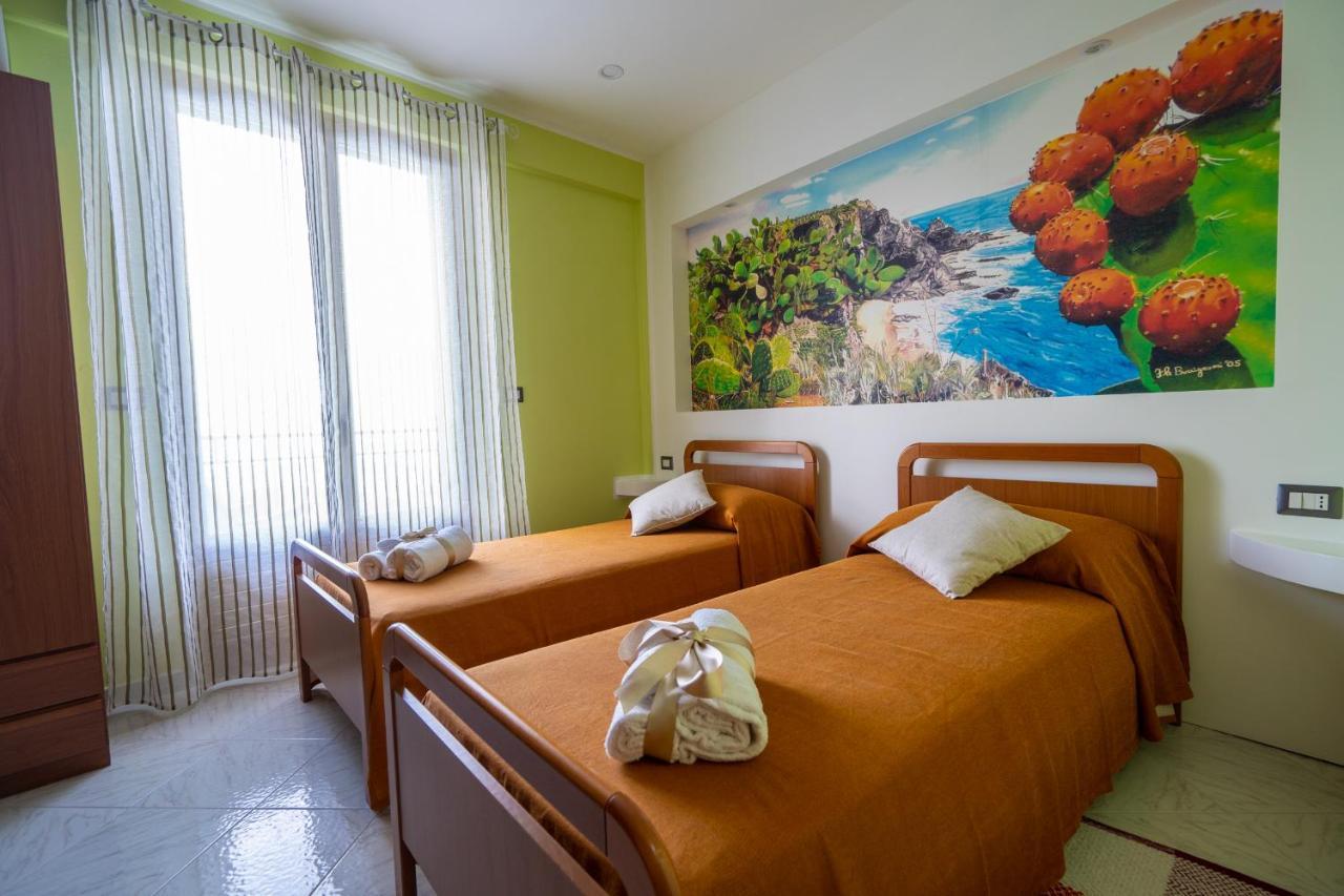 Casa Vacanze Dell'Angelo San Mauro Castelverde Buitenkant foto