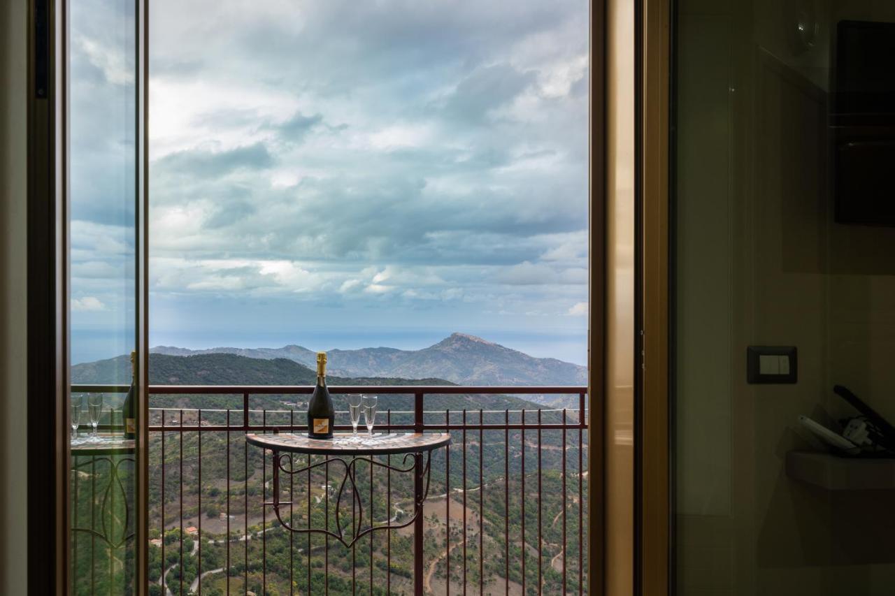 Casa Vacanze Dell'Angelo San Mauro Castelverde Buitenkant foto