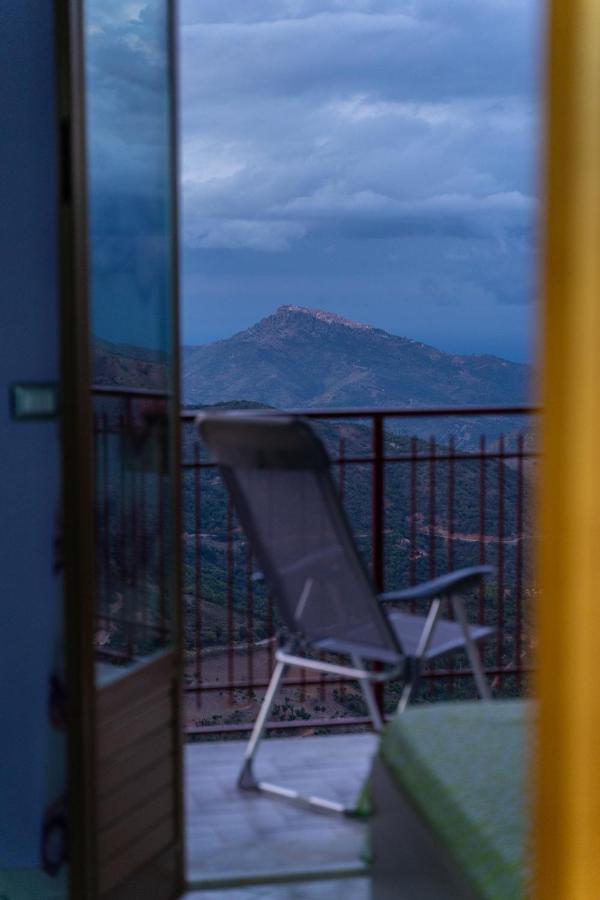 Casa Vacanze Dell'Angelo San Mauro Castelverde Buitenkant foto
