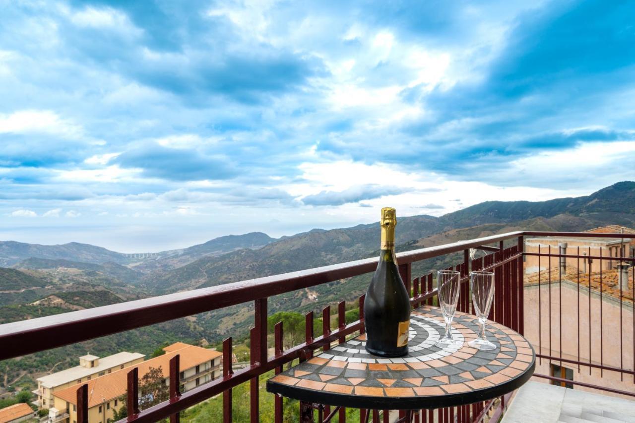 Casa Vacanze Dell'Angelo San Mauro Castelverde Buitenkant foto
