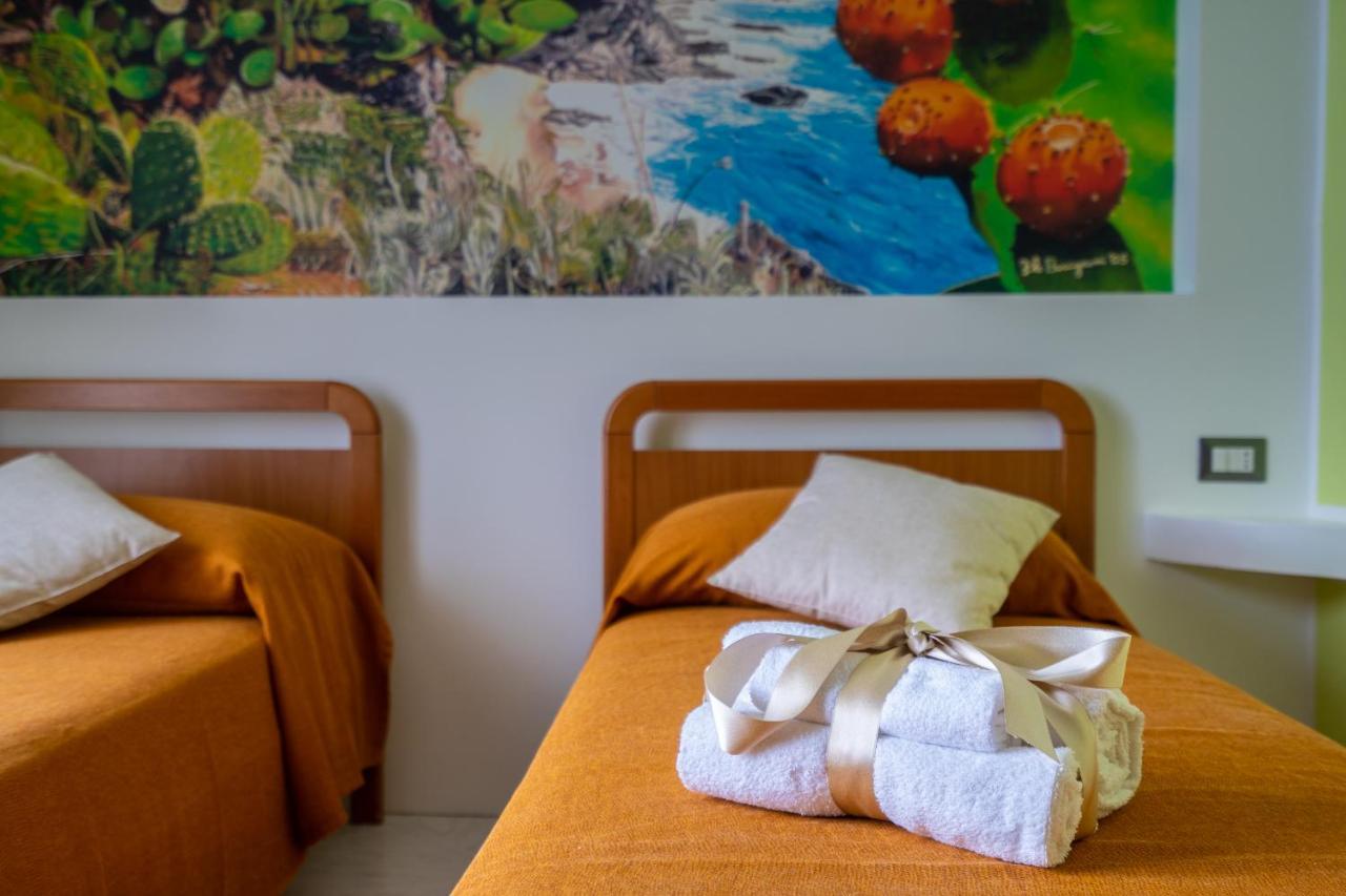 Casa Vacanze Dell'Angelo San Mauro Castelverde Buitenkant foto